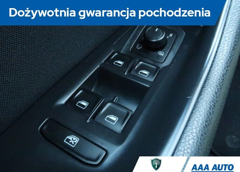 Volkswagen Passat cena 55000 przebieg: 172160, rok produkcji 2015 z Radomyśl Wielki małe 436